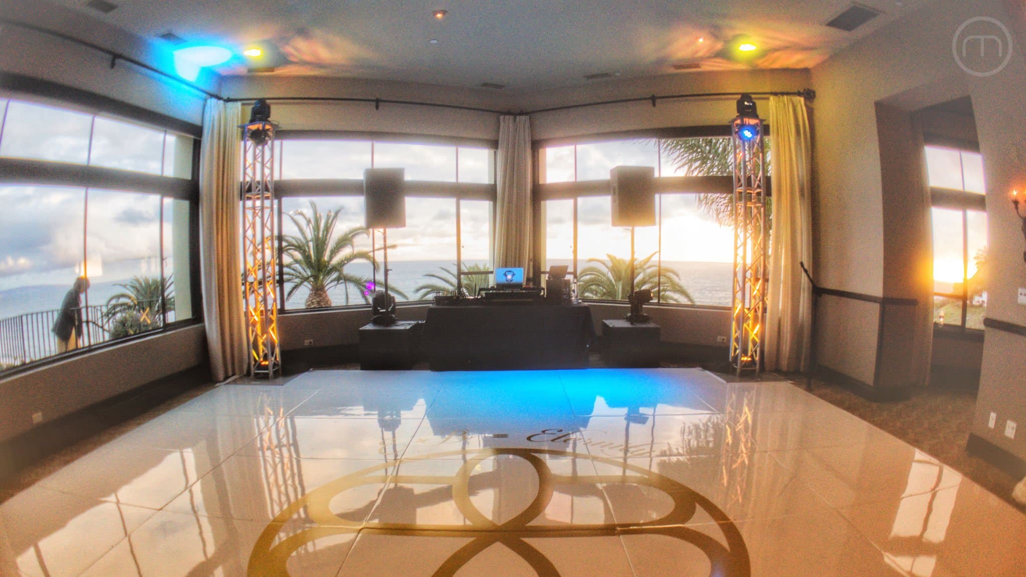 A packed dance floor at a DJ MOJOE wedding