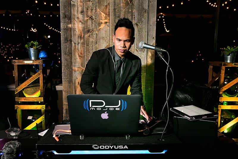 DJ MOJOE performing at Tiato