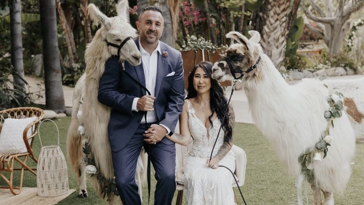 Emyli and Ronnie with their llamas on the lawn at Botanica in Oceanside